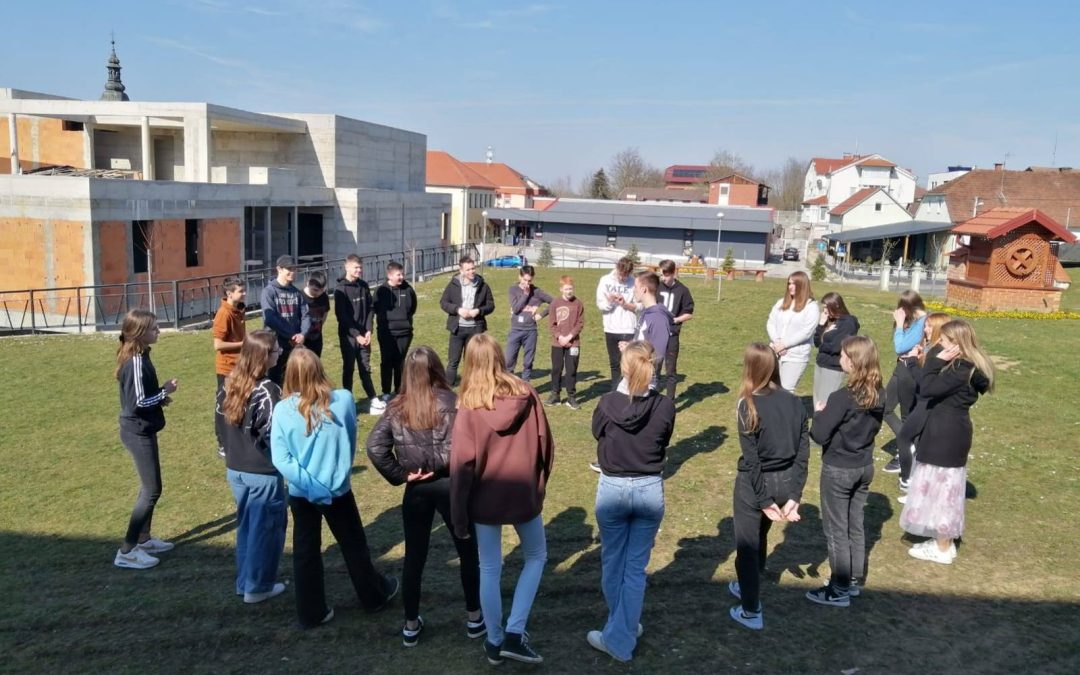 Krizmanički tečaj u župi