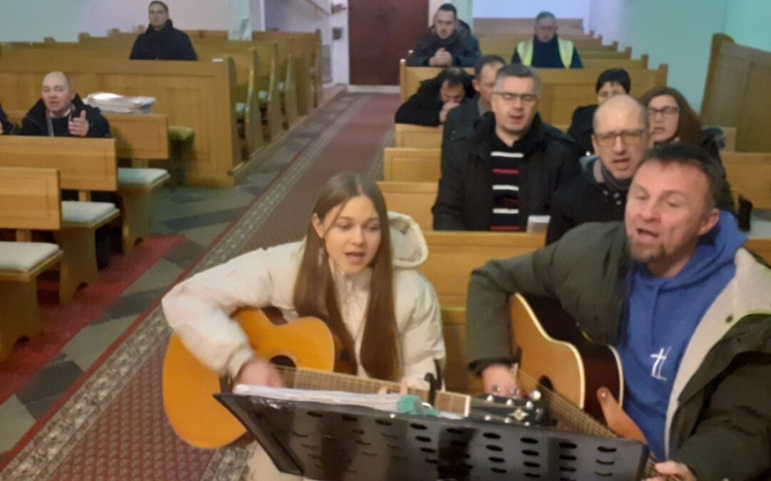 Cjelonoćno klanjanje u župnoj crkvi, molilo se za duhovni napredak župe