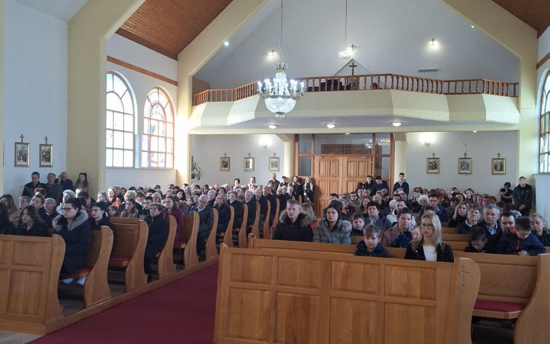 Cvjetnica i čitanje muke u Hlapičini