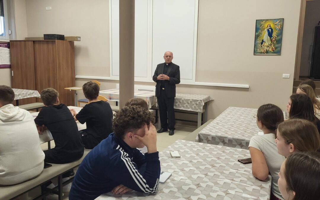 Susret s djeliteljem krizme mons. Josipom Koprekom, delegatom našeg biskupa