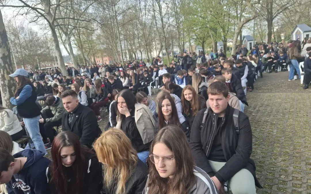 Susret krizmanika i mladih Varaždinske biskupije održan u Ludbregu