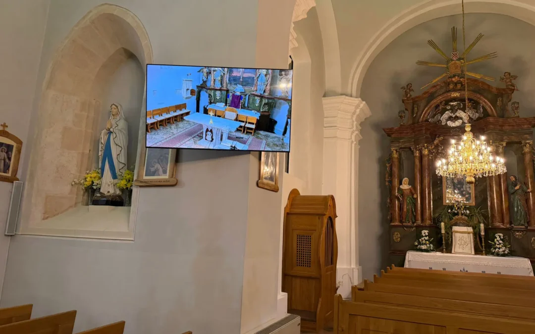 Zahvala projekt kamera i TV-a u župnoj crkvi